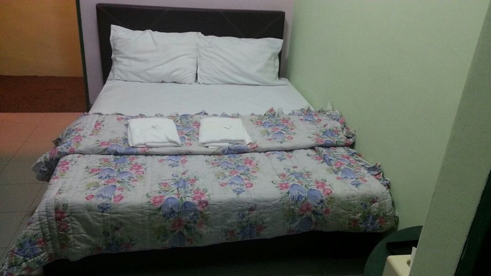 Oyo 89584 Hotel Sahara Kuala Kubu Bharu Zewnętrze zdjęcie