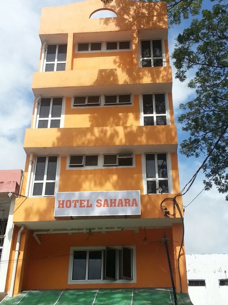Oyo 89584 Hotel Sahara Kuala Kubu Bharu Zewnętrze zdjęcie
