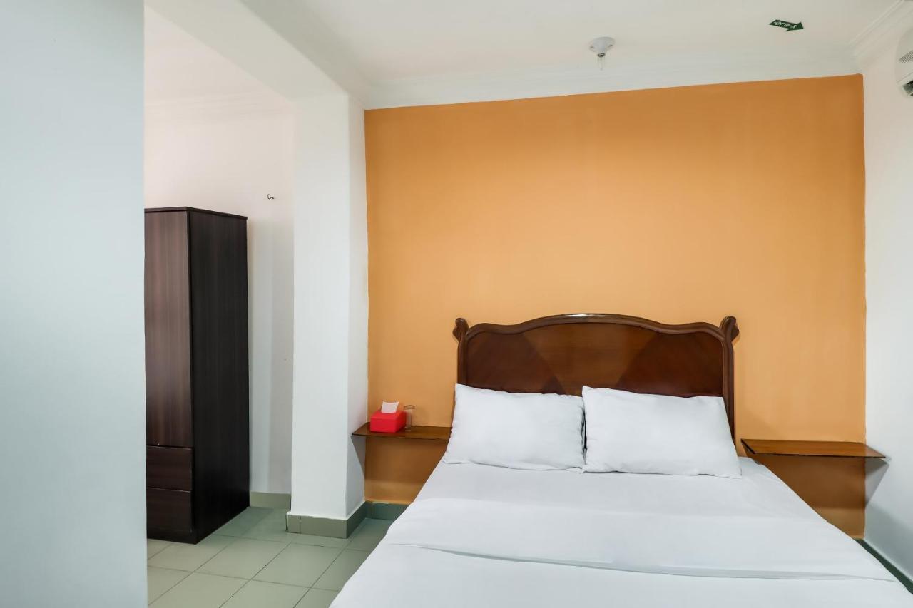Oyo 89584 Hotel Sahara Kuala Kubu Bharu Pokój zdjęcie