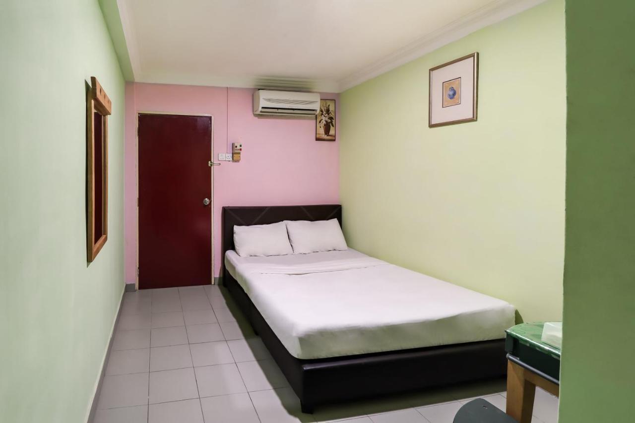 Oyo 89584 Hotel Sahara Kuala Kubu Bharu Zewnętrze zdjęcie